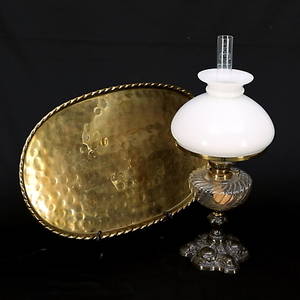 BORDSFOTOGENLAMPA  MÄSSINGSBRICKA, 1900-tal.