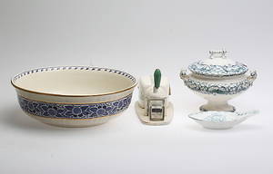 KERAMIKFÖREMÅL, 4 delar, Rörstrand samt Gustavsberg.