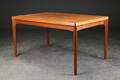 Henning Kjærnulf. Spisebord af teaktræ 