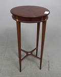 BORD, Gustaviansk stil. 1900-talets första hälft.