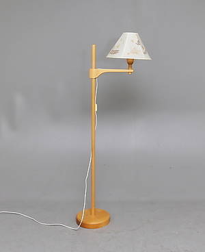 CARL MALMSTEN. Golvlampa, Staken, björk.