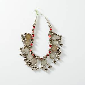 Halsband silver orientaliskt