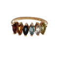 RING, 14k guld med färgade stenar.