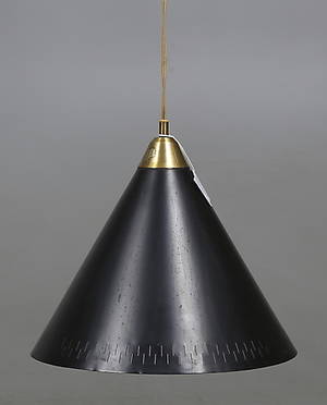 TAKLAMPA, metall. 1900-talets andra hälft. Total höjd ca. 130 cm.