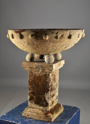 Fågelbad i sandsten