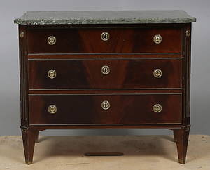 BYRÅ, sengustaviansk stil, 1900-tal.