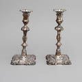 LJUSSTAKAR, ett par, silver. Sheffield 1831.