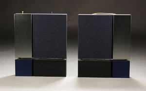 Bang  Olufsen. Par aktive BeoLab 4500 højttalere 2