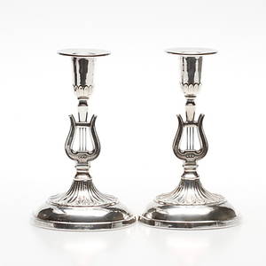 LJUSSTAKAR, ett par, silver, empirestil, KEC, Göteborg 1955.