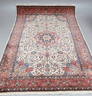 MATTA, orientalisk, ca 300 x 196 cm.