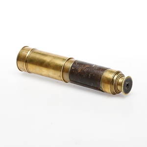 TUBKIKARE, mässing, 1900-talets första hälft.