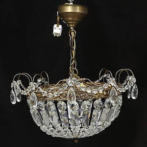 TAKAMPEL med prismor, 1900-talets första hälft. Total höjd ca 45 cm.