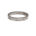 RING, 18K vitguld med diamanter, totalt ca 0,12 ct. Vikt 4,1 g.