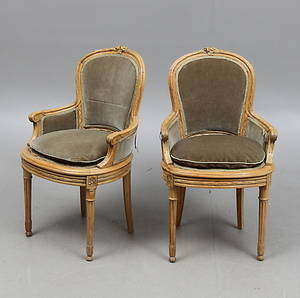 KARMSTOLAR, 1 par, Gustaviansk stil, 1900-tal.