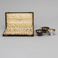 SKEDAR, 12 st, Haga, silver samt PUNSCHKOPPAR, 3 st, silver, vikt ca 265 gram.