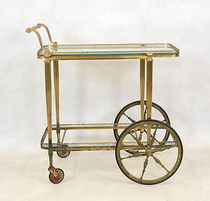 SERVERINGSVAGN, gulmetall och glas, 1900-talets andra hälft.