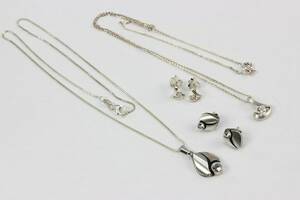 Halsband