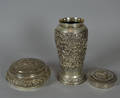DOSE, DECKEL UND VASE SILBER BURMA.