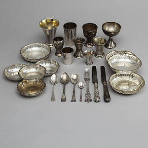 SILVERFÖREMÅL, 24 st. Vikt 780 gram.