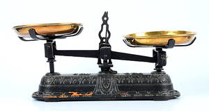 VÅG, 5 kg, bemålad metall, 1900-talets första hälft.