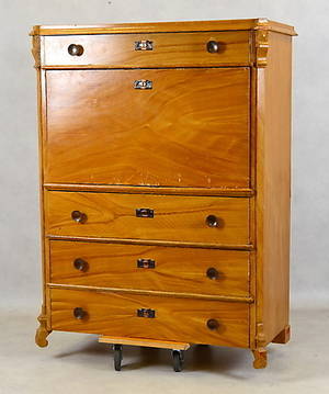 CHIFFONJÉ, 1800-talets senare hälft.