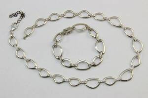 Halsband