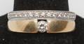 RING, röttvitt 18k guld, med diamanter, vikt ca 6,3 gr.