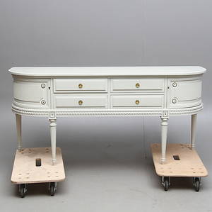 BUFFÉ, gustaviansk stil, 192000-tal.