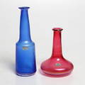 VASER, 2 st, glas, modell 47438 samt 47439, Bertil Vallien, Kosta, signerade.