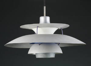 Poul Henningsen. PH5 pendel, sandblæst Denne vare er sat til omsalg under nyt varenummer 4153764