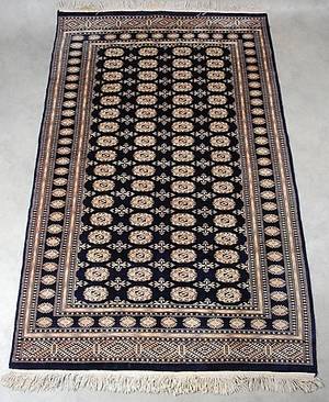 MATTA, Turkmensk, handknuten 243 x 155.