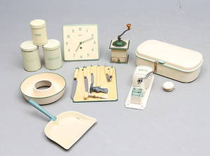 PARTI DIVERSE, bla kaffekvarnar, väggklocka, burkar.