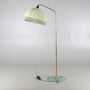 GOLVLAMPA, 1900-talets första hälft.