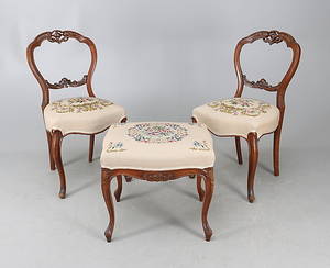 STOLAR samt PALL, 3 delar, rokokostil, 1900-tal.