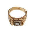 KLACKRING, 14K rödguld med diamant, totalt ca 0,30 ct. Vikt 10,6 g.