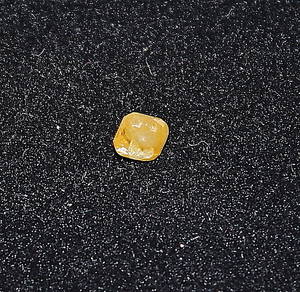 DIAMANT, gul, vikt, 0,43 ct.
