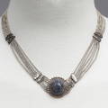 HALSSMYCKE, orientaliskt silver. 37,5 g.