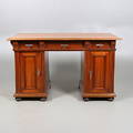 SKRIVBORD, mahogny, nyrenässans, 1800-tal.