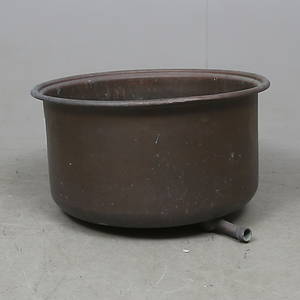 KOPPARBASE, omkring 1900.