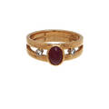 RING, 18K rödguld med rubin samt diamanter, totalt ca 0,06 ct. Vikt 5,8 g.
