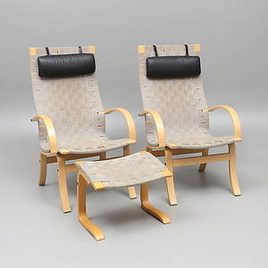 FÅTÖLJER, ett par, samt FOTPALL, böjträ.