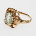 RING MED STEN, 18k guld, total vikt ca 4,6 gr.