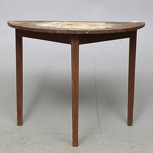 HALVMÅNEBORD, 1800-tal.