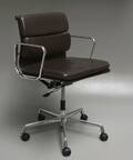 Charles Eames. Soft Pad kontorstol, Model EA-217 Full Leather