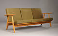 Hans J. Wegner. Tre-pers. sofa model GE-240