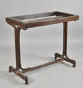 Bordsunderrede i Thonet-stil