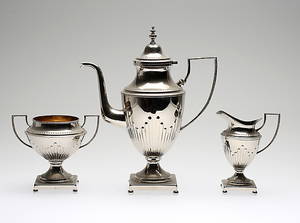 KAFFESERVIS, 3 delar, vitmetall, gustaviansk stil.