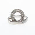 RING, 18k vitguld med diamanter, vikt ca 8,1 gram.