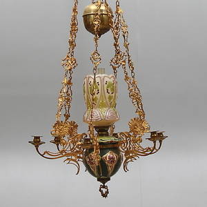 TAKFOTOGENLAMPA, jugend, majolika, omkring 1900.