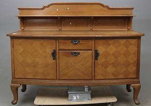 BUFFÉ, 1900-talets första hälft.